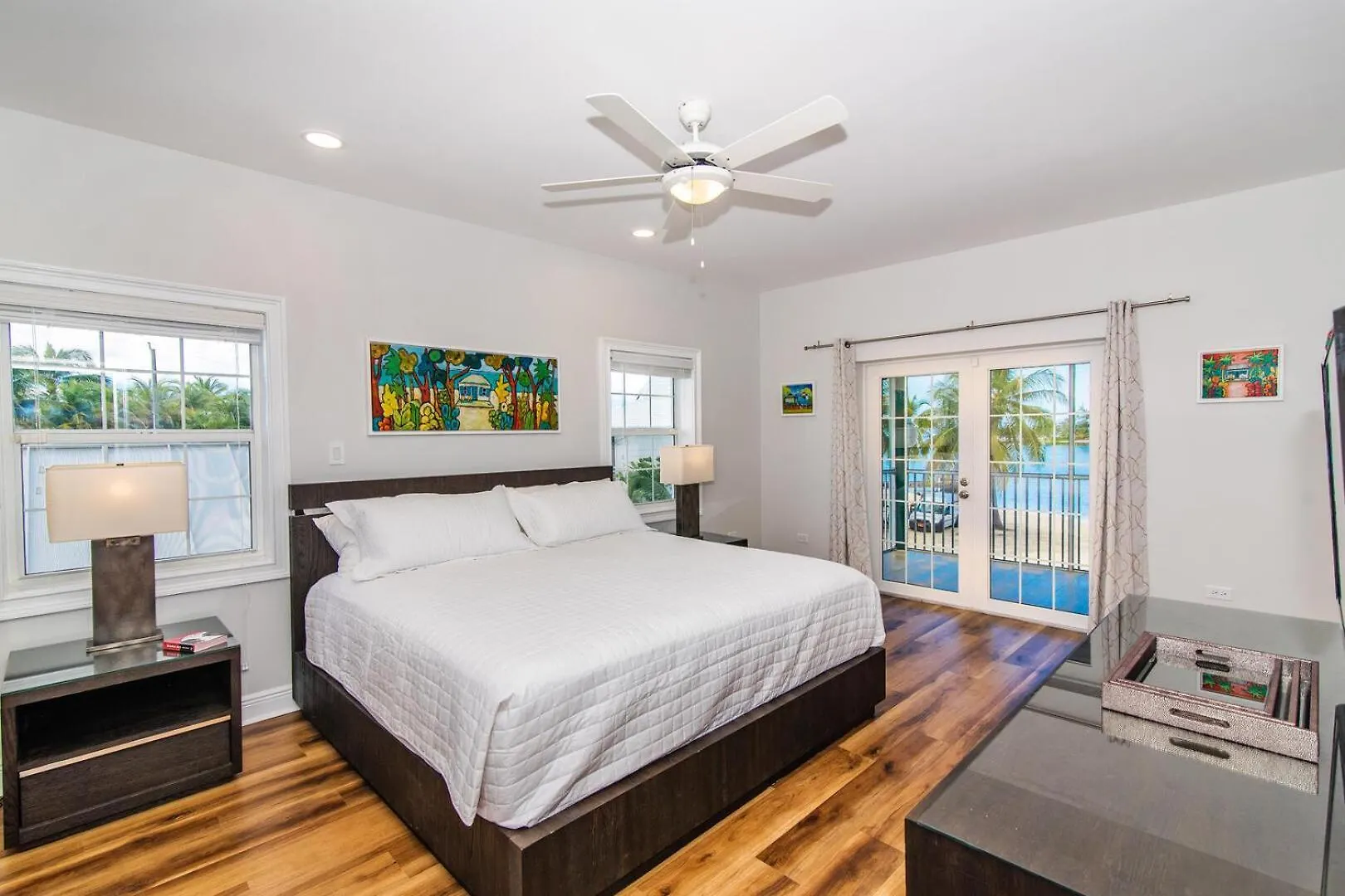 Skai Fall By Grand Cayman Villas Driftwood Village