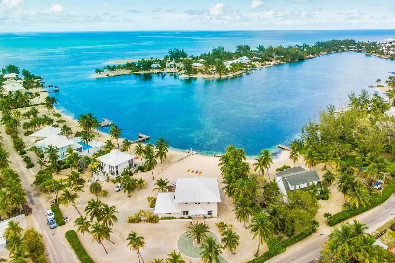 Skai Fall By Grand Cayman Villas Driftwood Village 0*,